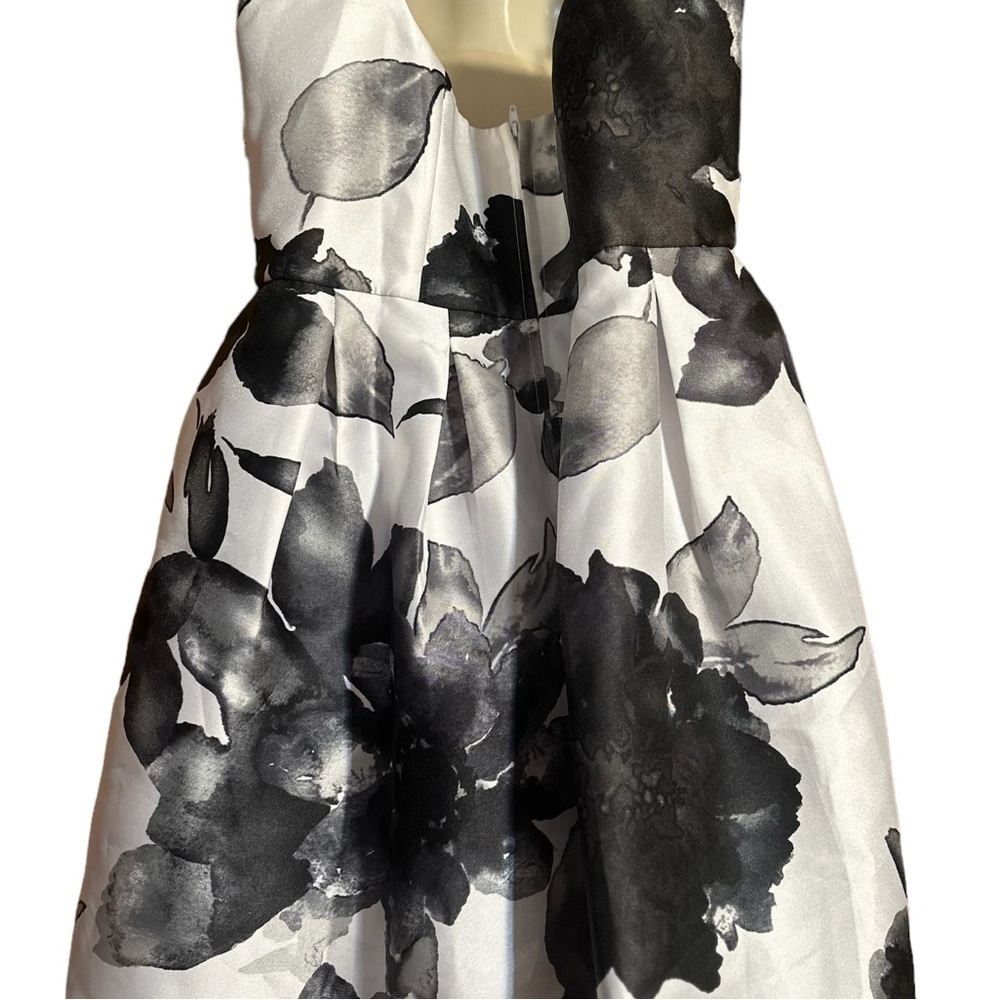 Crystal Doll Floral Criss Cross Back Fit & Flare Dress Black White Party Short - Picture 2 of 5